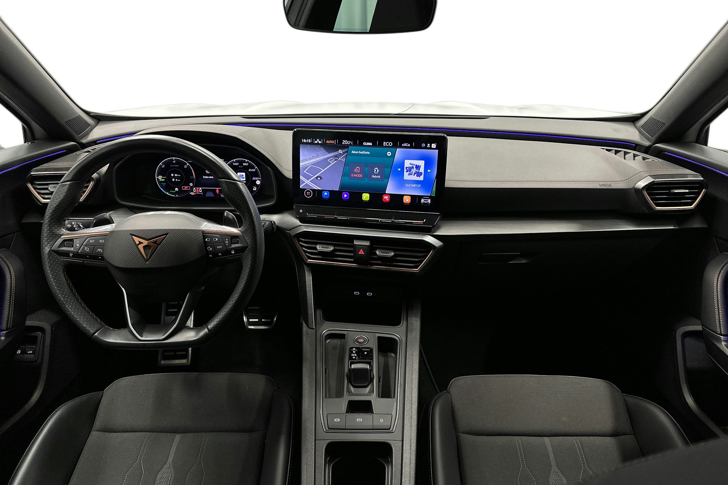 valkoinen CUPRA Formentor 2023 kuva 9.