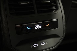 valkoinen CUPRA Formentor 2023 kuva 16.