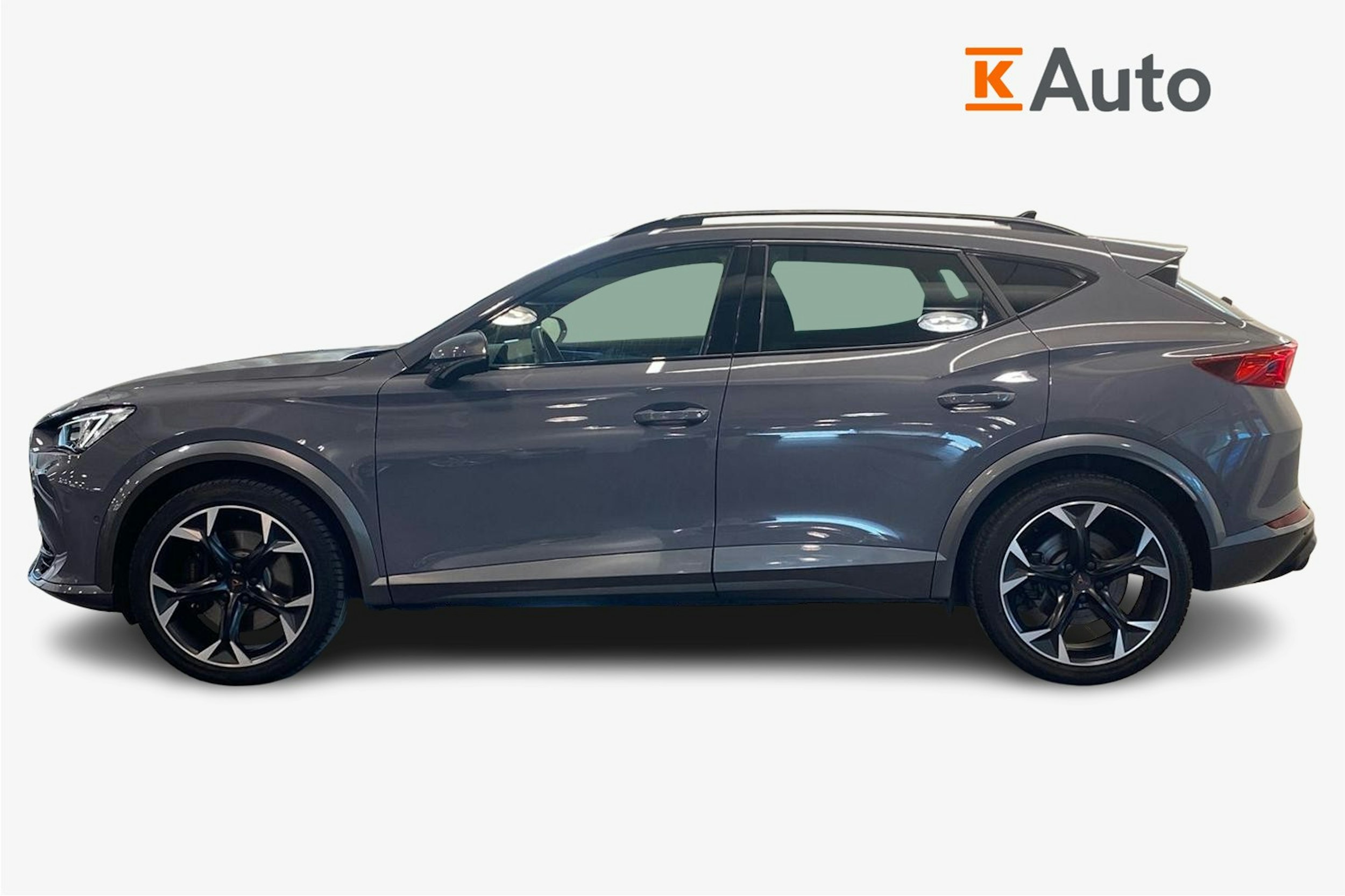 harmaa CUPRA Formentor 2023 kuva 5.