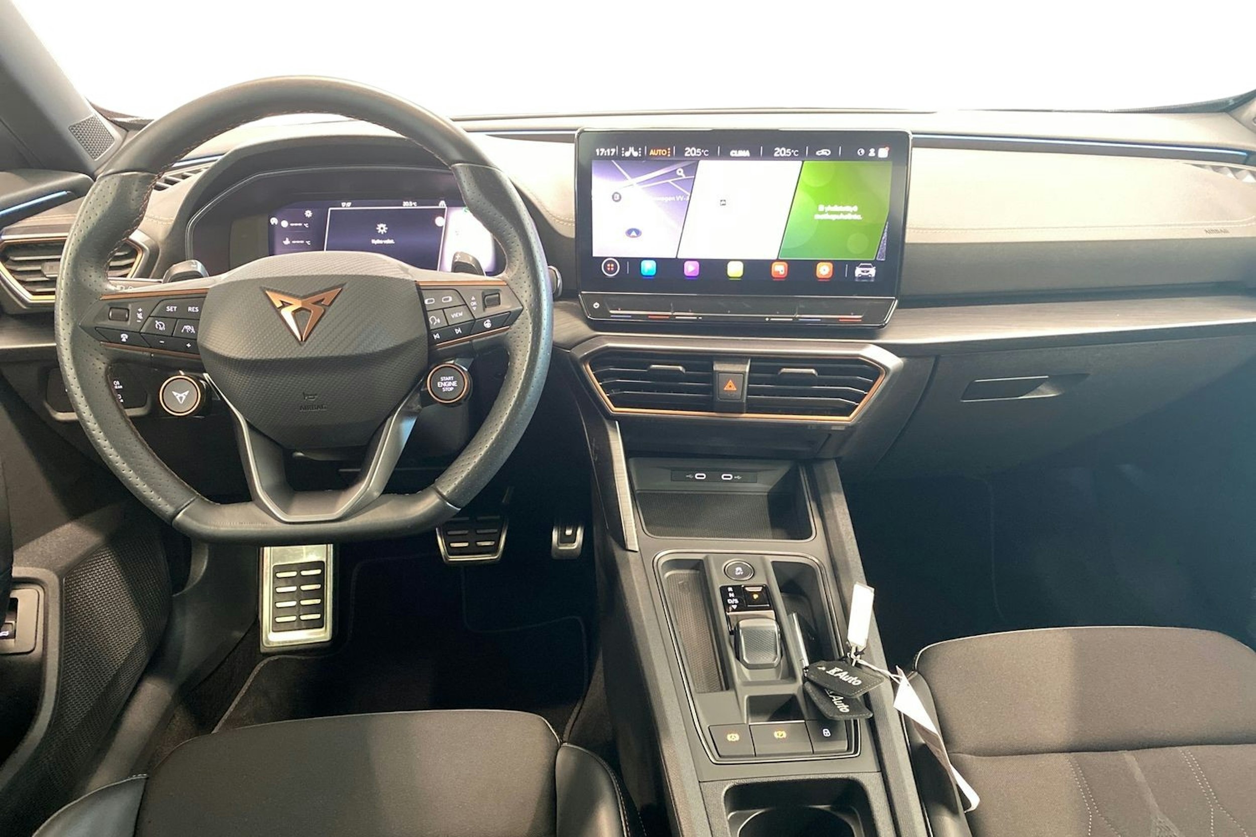 harmaa CUPRA Formentor 2023 kuva 7.