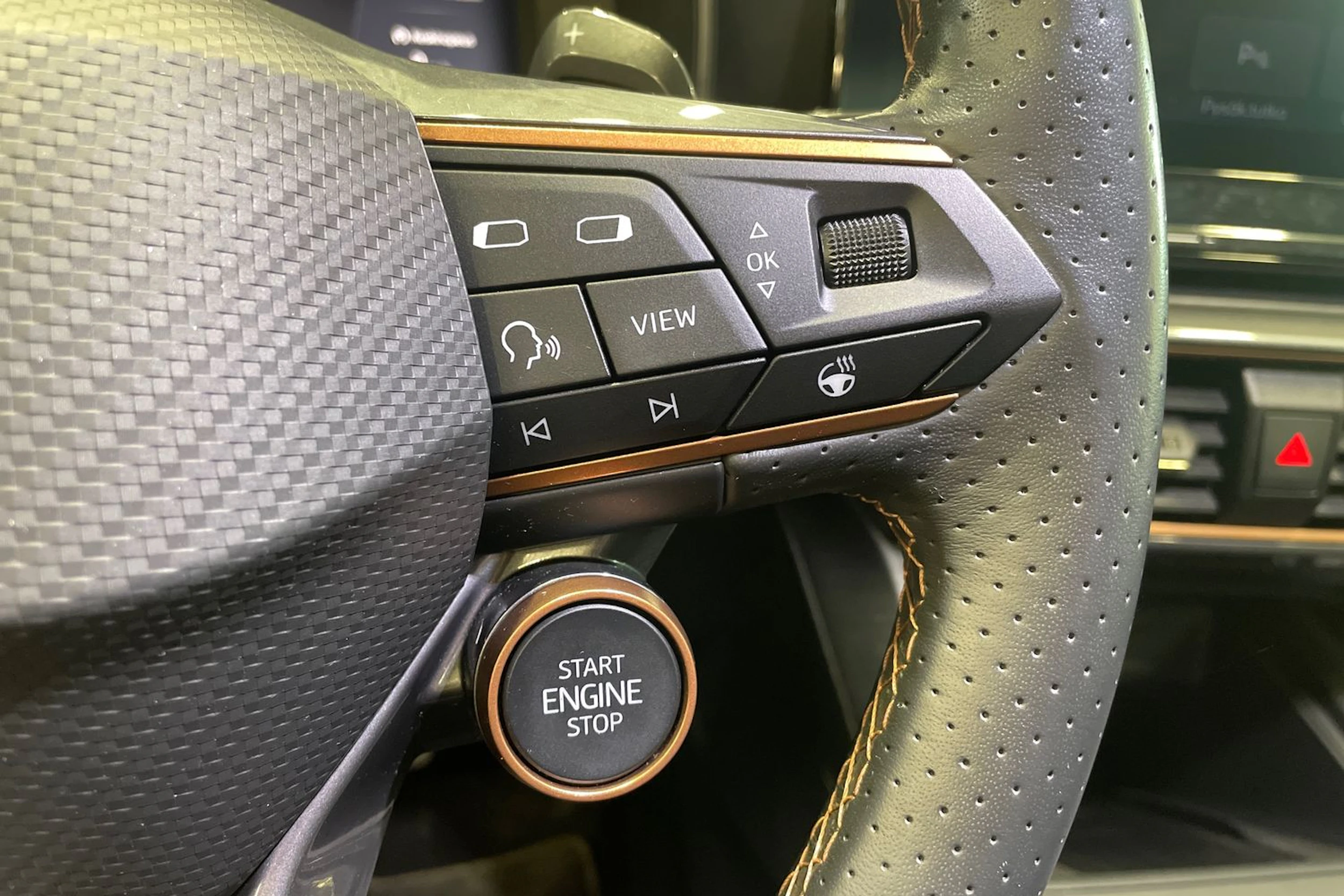 met. harmaa CUPRA Formentor 2023 kuva 14.