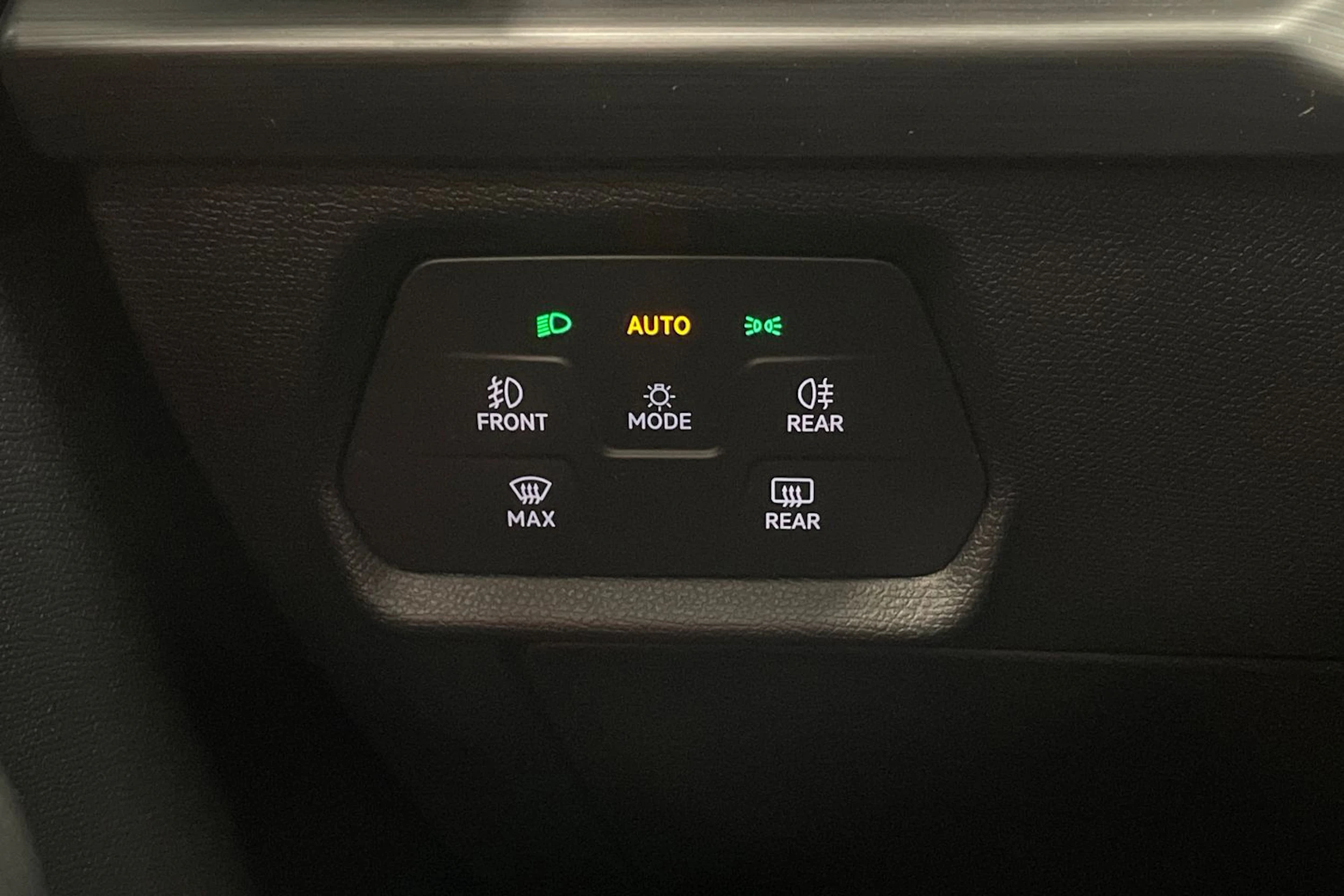 met. harmaa CUPRA Formentor 2023 kuva 15.