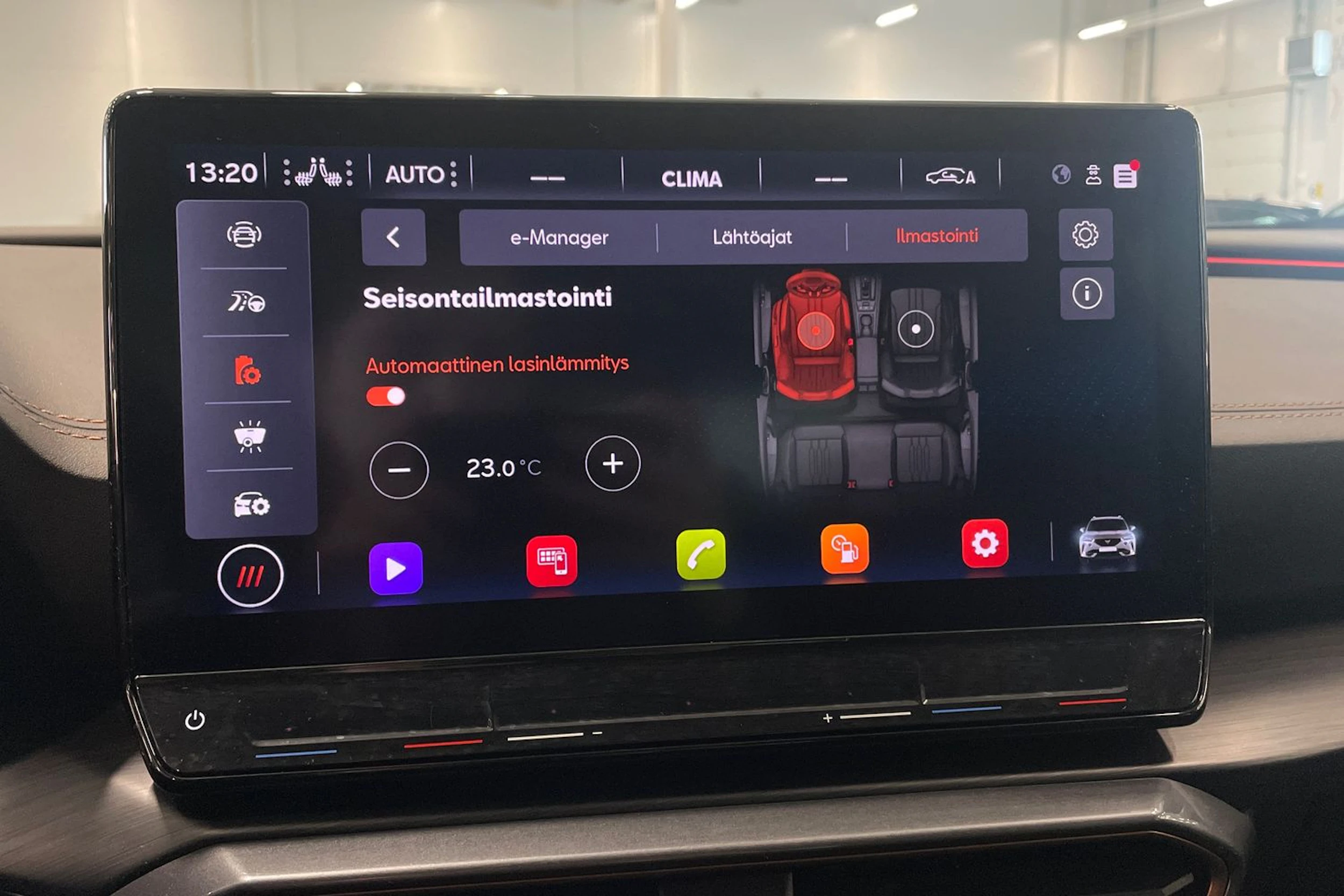 met. harmaa CUPRA Formentor 2023 kuva 27.