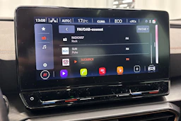 valkoinen CUPRA Formentor 2023 kuva 19.