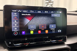 valkoinen CUPRA Formentor 2023 kuva 21.