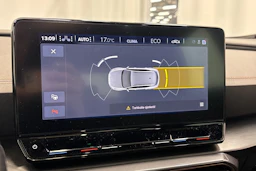 valkoinen CUPRA Formentor 2023 kuva 22.