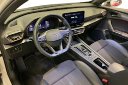 valkoinen CUPRA Formentor 2023 kuva 6.