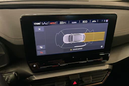 valkoinen CUPRA Formentor 2023 kuva 11.