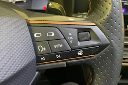 valkoinen CUPRA Formentor 2023 kuva 14.