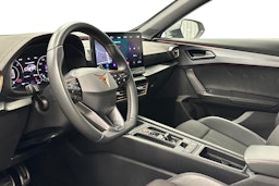 valkoinen CUPRA Formentor 2024 kuva 6.