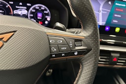 valkoinen CUPRA Formentor 2024 kuva 12.