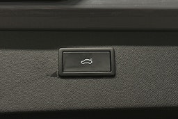 harmaa CUPRA Formentor 2024 kuva 15.