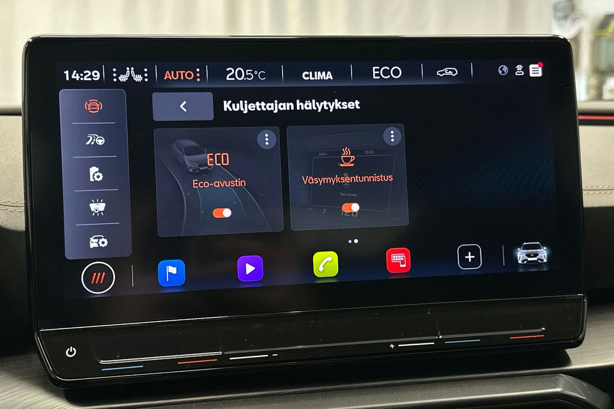 harmaa CUPRA Formentor 2024 kuva 30.