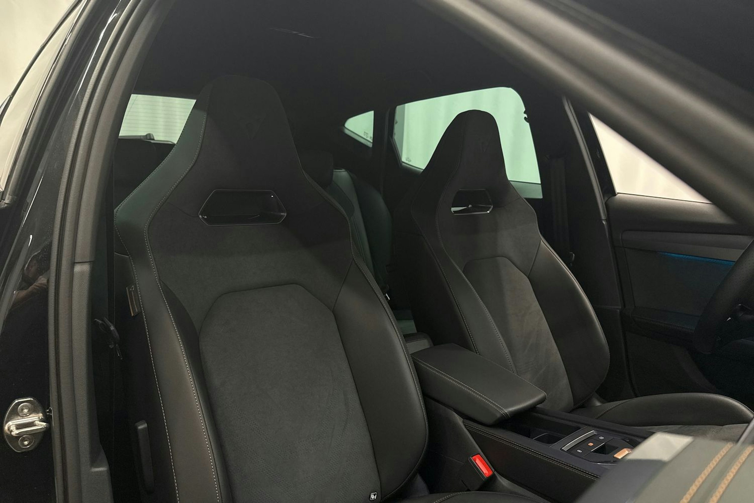 musta CUPRA Formentor 2025 kuva 29.