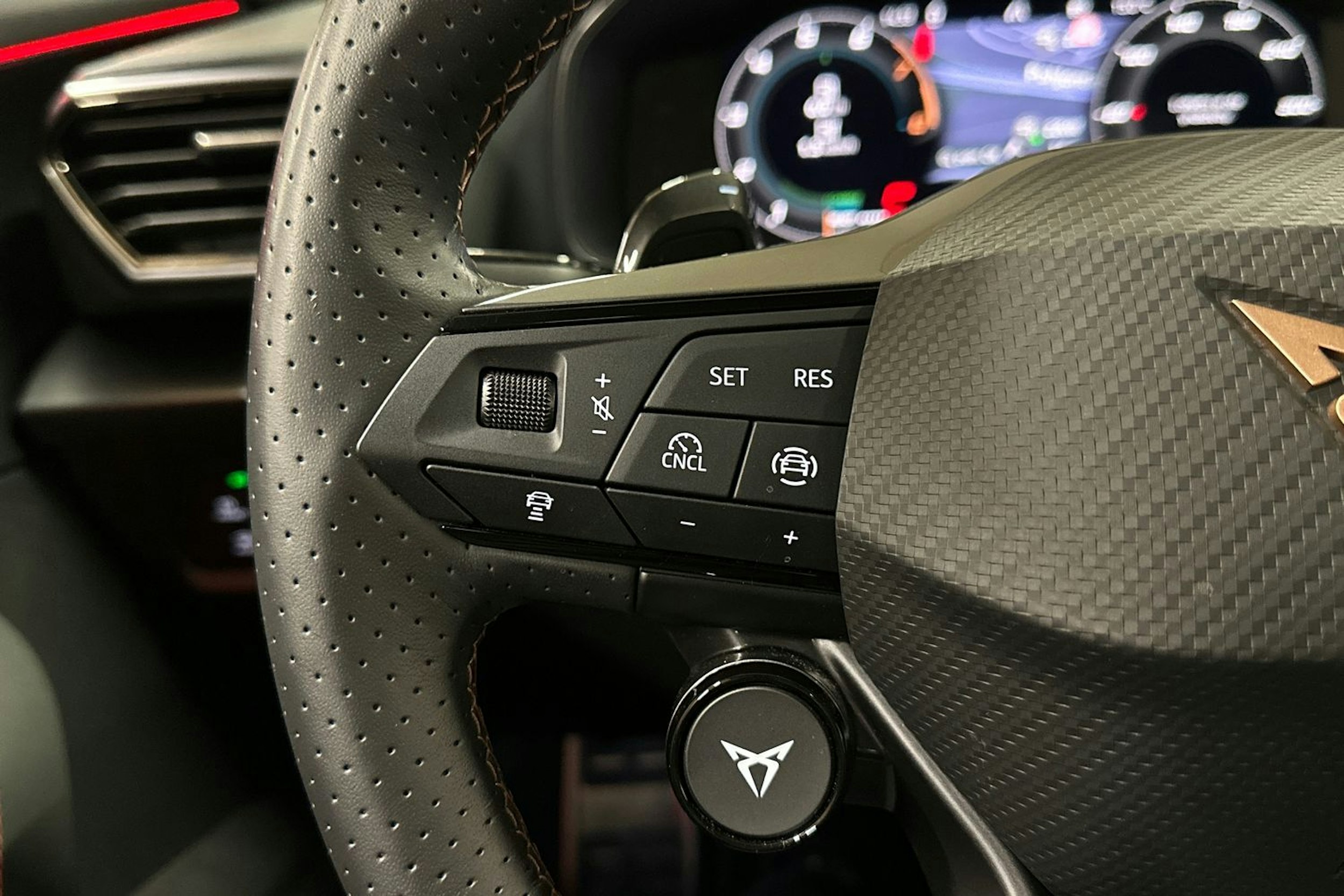 ruskea (beige) CUPRA Formentor 2025 kuva 28.