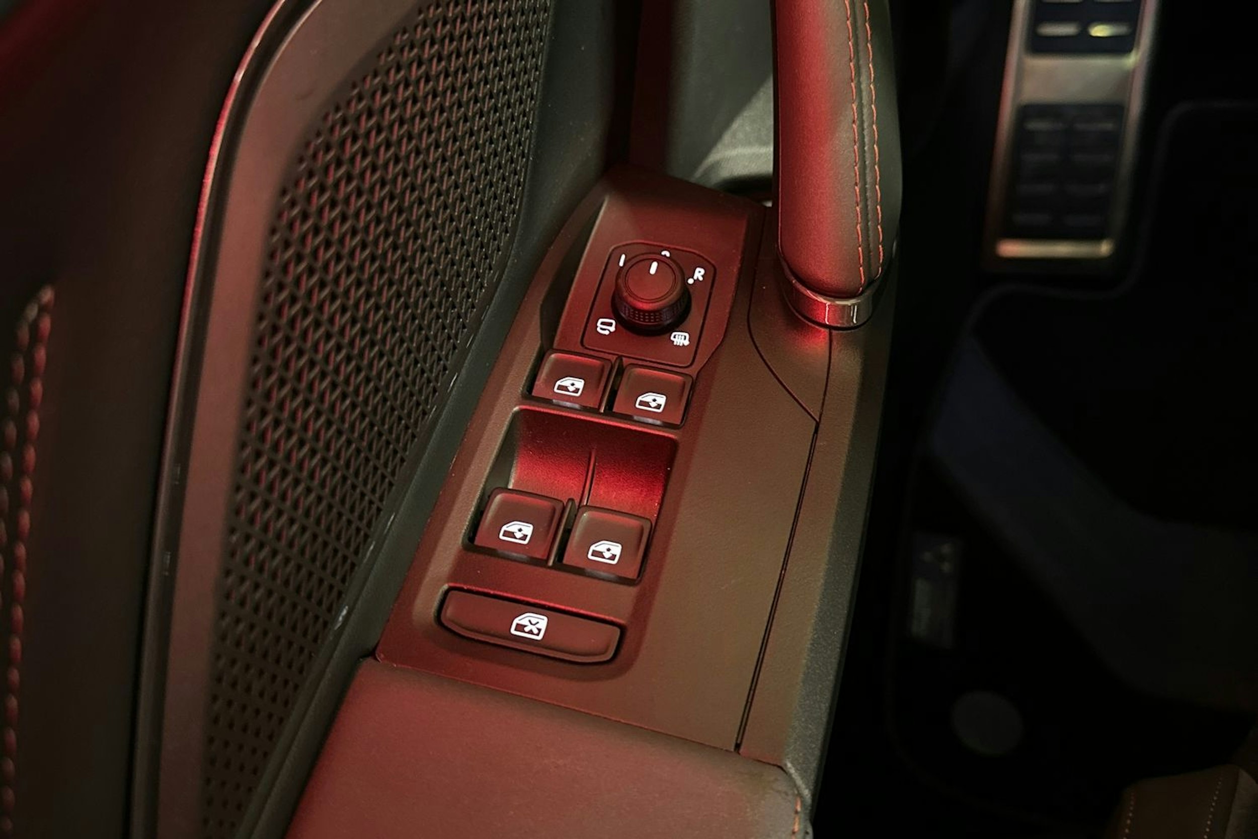 ruskea (beige) CUPRA Formentor 2025 kuva 31.