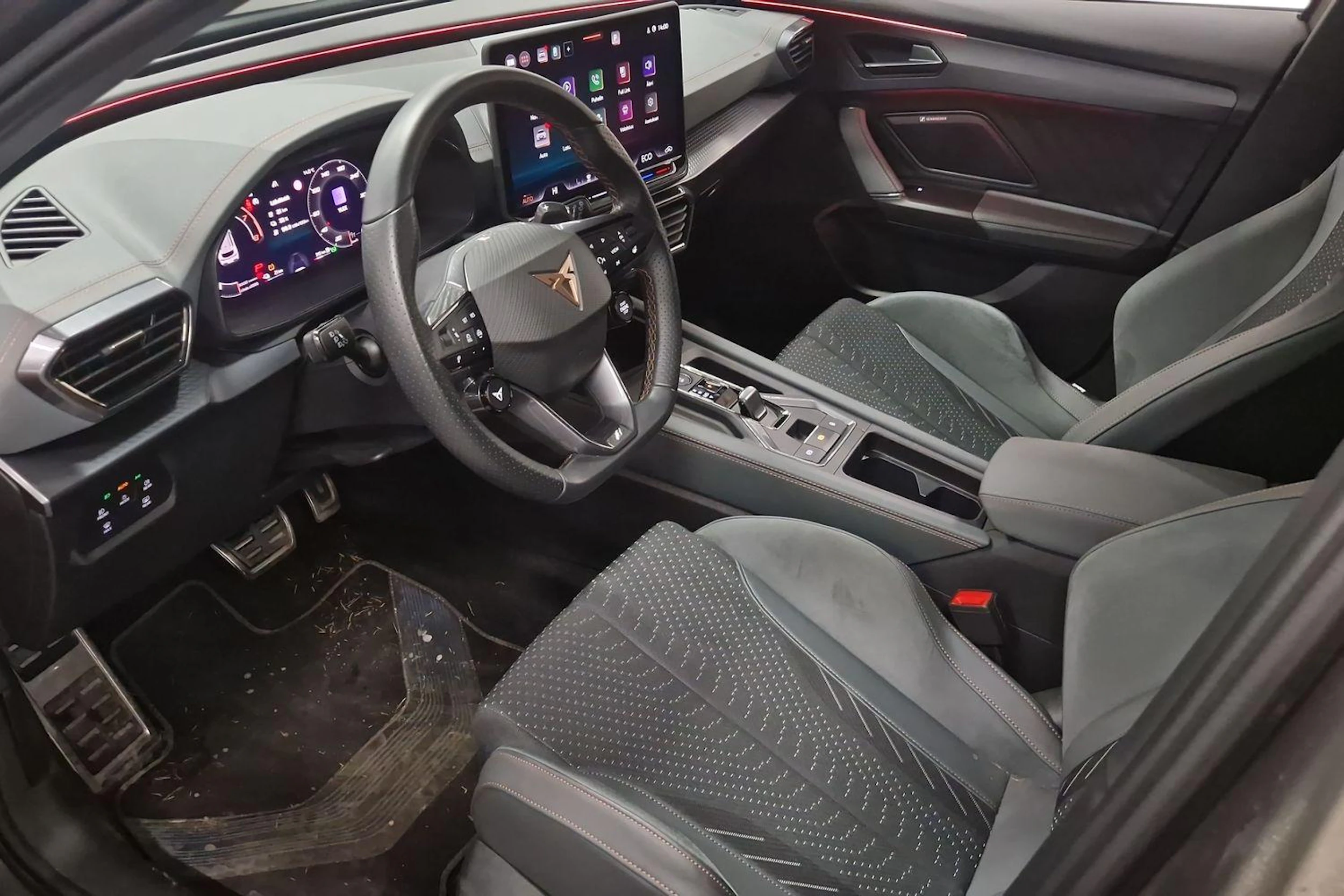 ruskea (beige) CUPRA Formentor 2024 kuva 3.