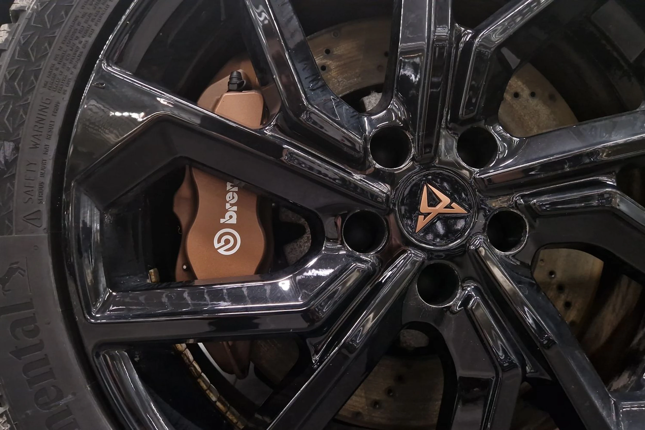 ruskea (beige) CUPRA Formentor 2024 kuva 4.