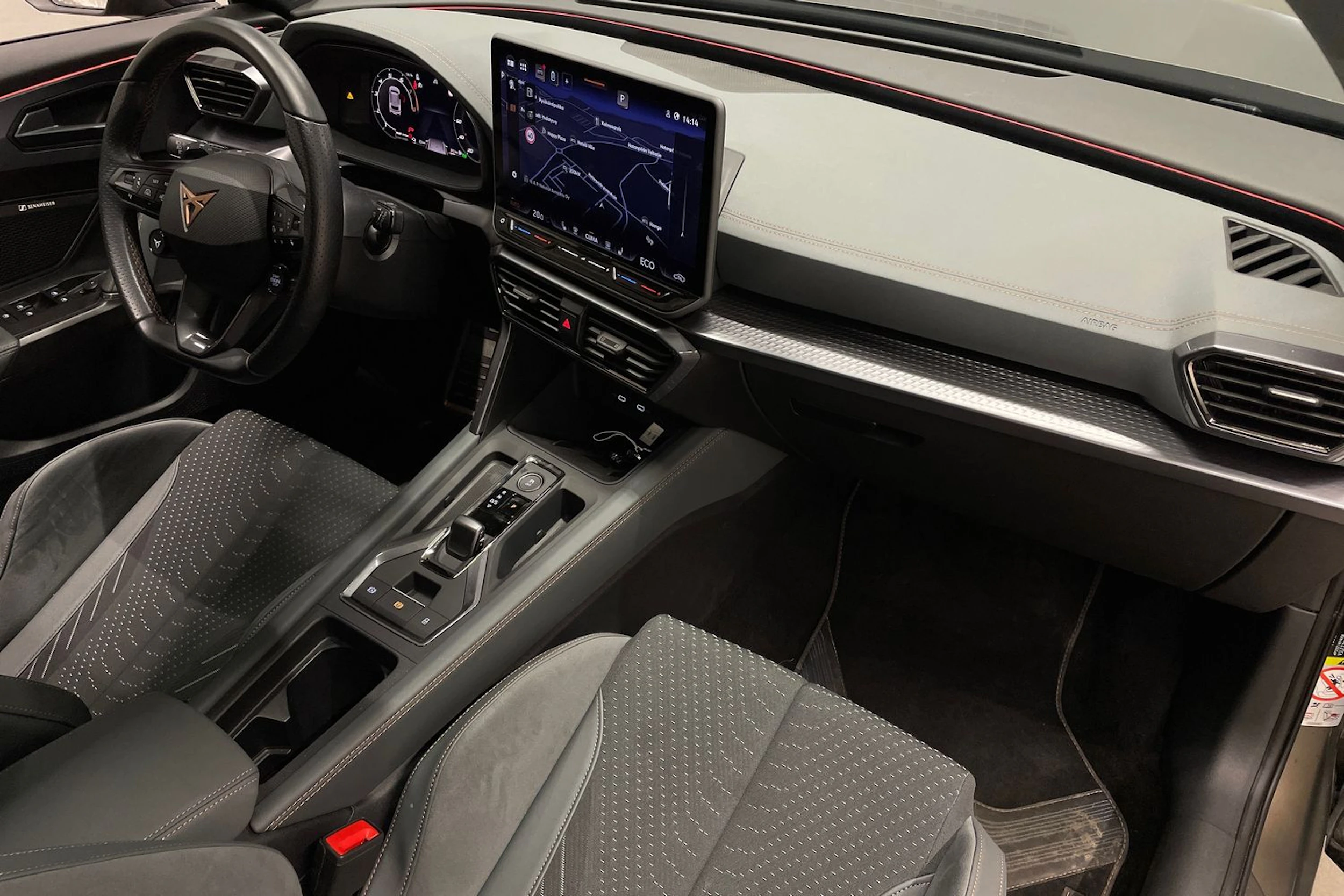 ruskea (beige) CUPRA Formentor 2025 kuva 30.