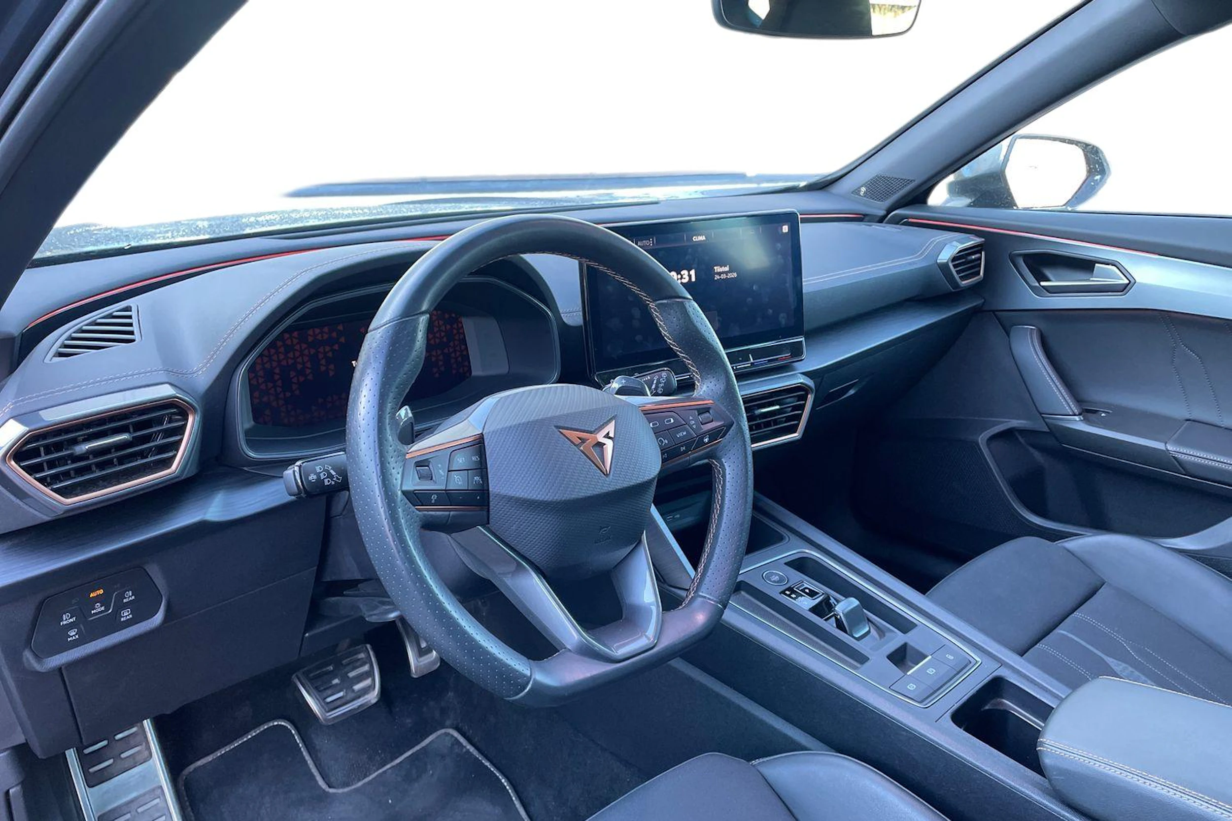 harmaa CUPRA Formentor 2024 kuva 3.