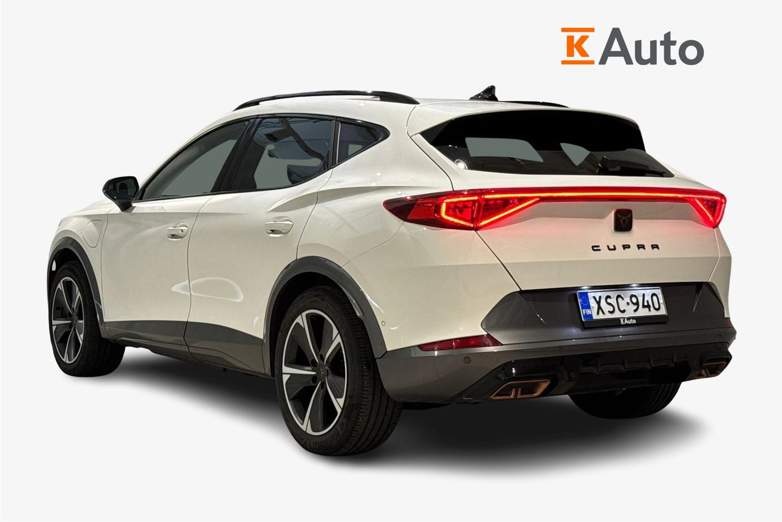 valkoinen CUPRA Formentor 2024 kuva 2.