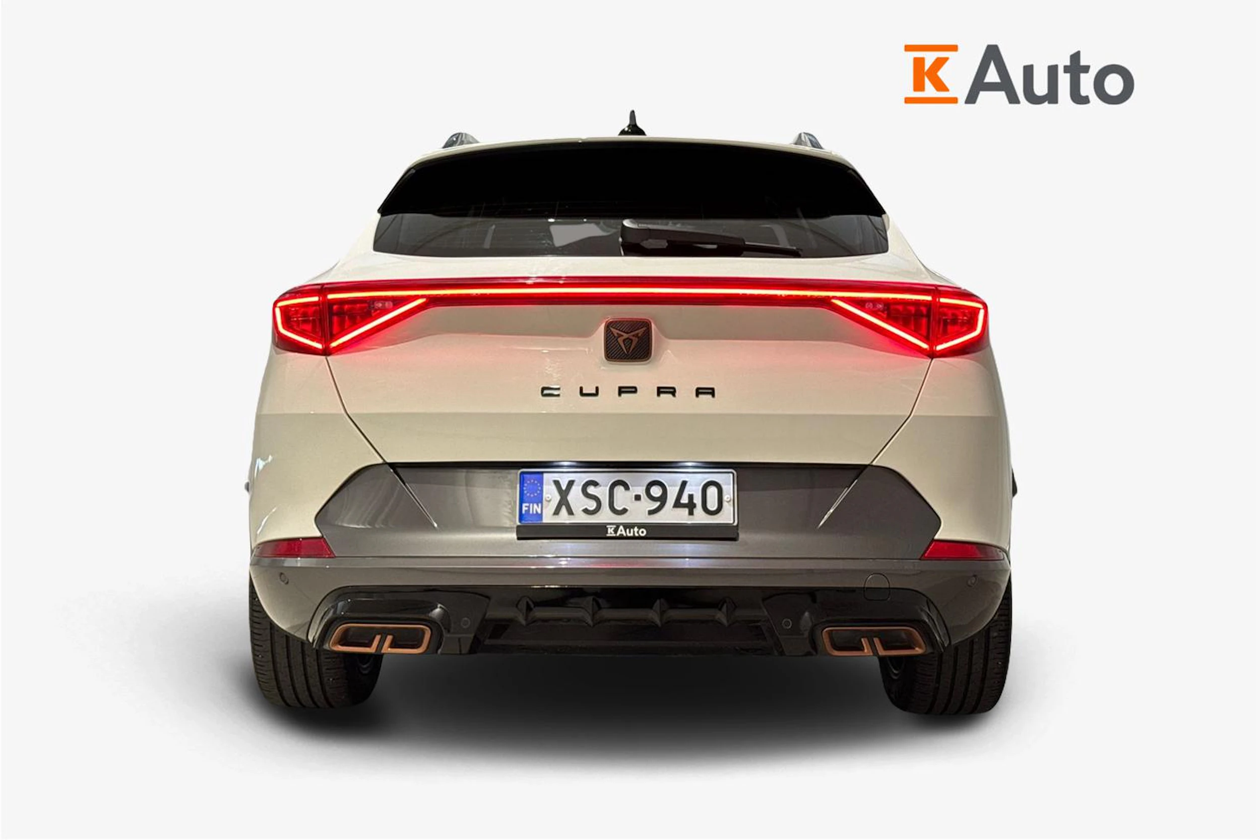 valkoinen CUPRA Formentor 2024 kuva 3.