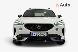 valkoinen CUPRA Formentor 2024 kuva 4.