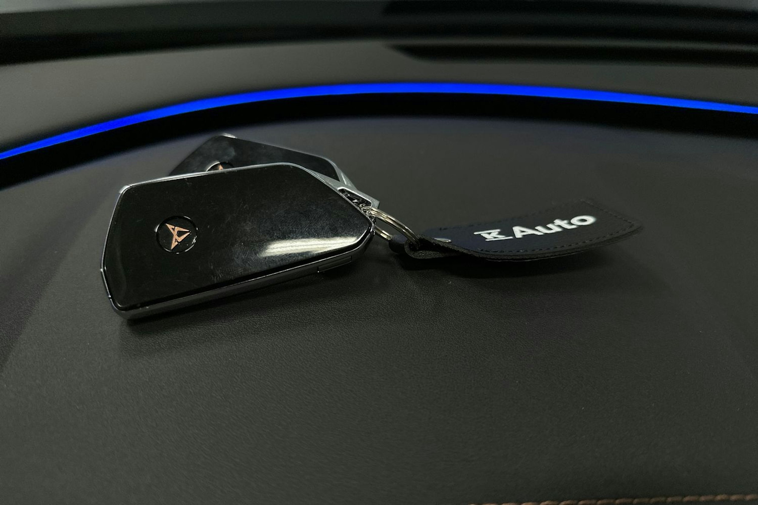 harmaa CUPRA Formentor 2025 kuva 40.