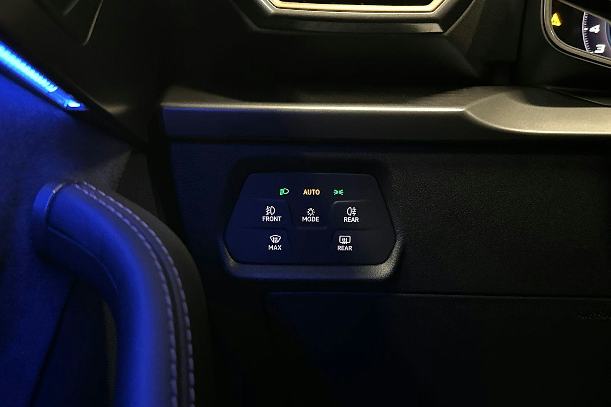 harmaa CUPRA Formentor 2025 kuva 42.