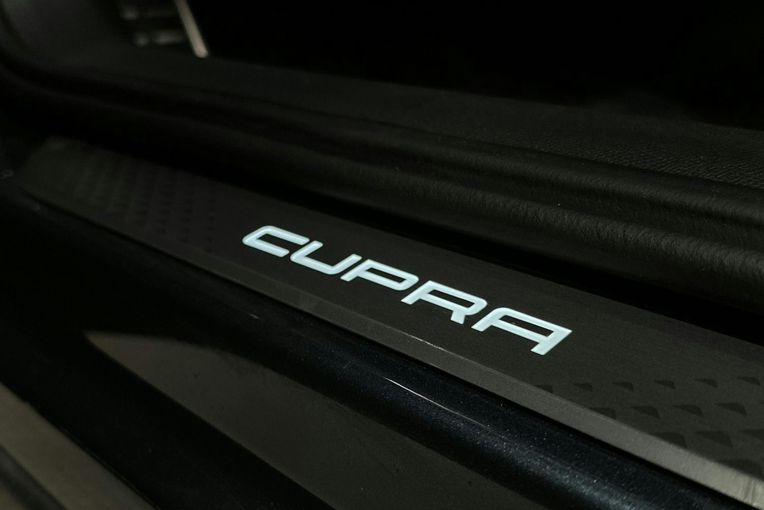harmaa CUPRA Formentor 2025 kuva 43.
