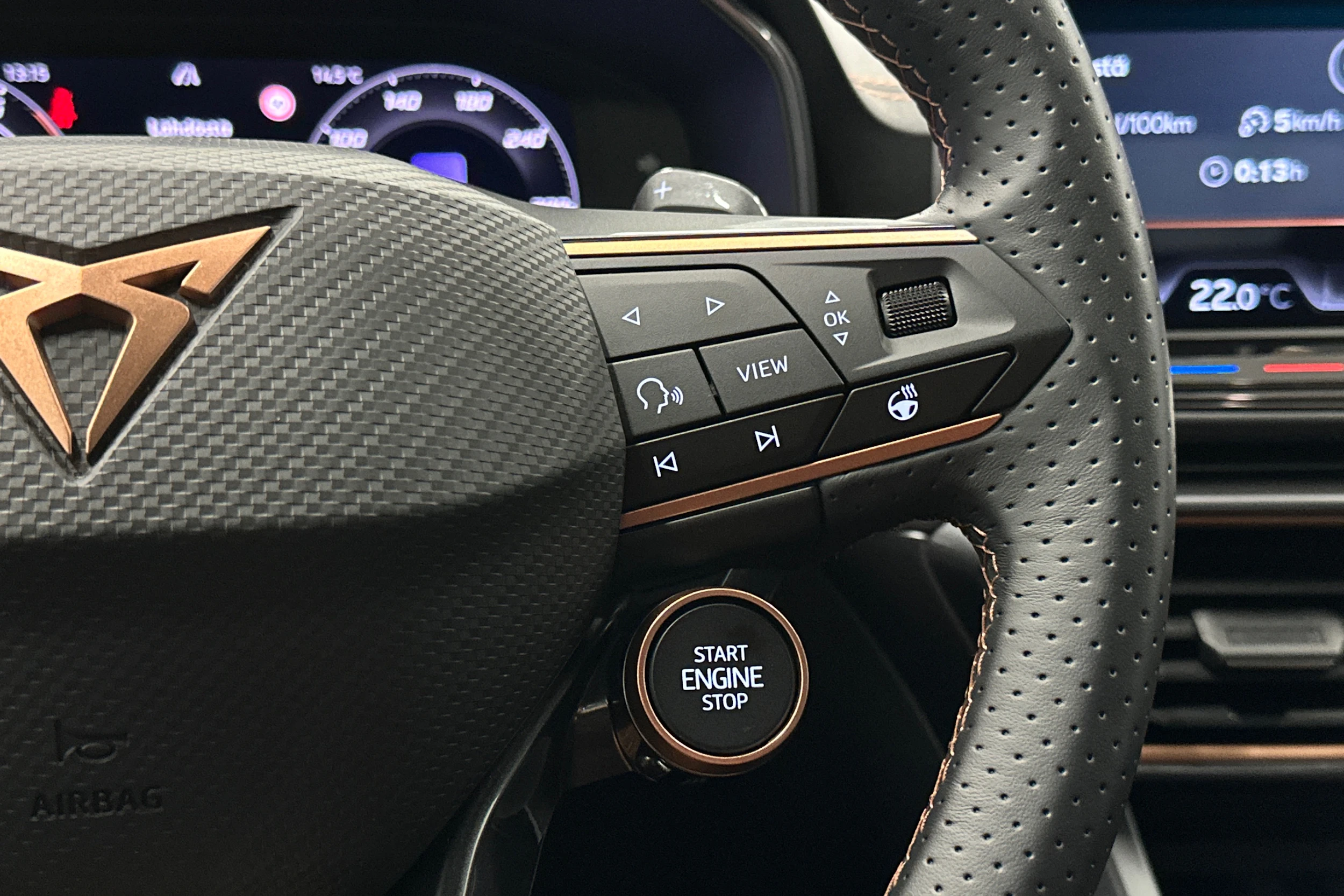 harmaa CUPRA Formentor 2025 kuva 22.