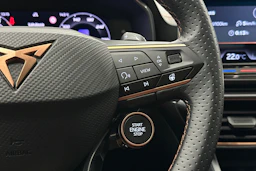 harmaa CUPRA Formentor 2025 kuva 22.