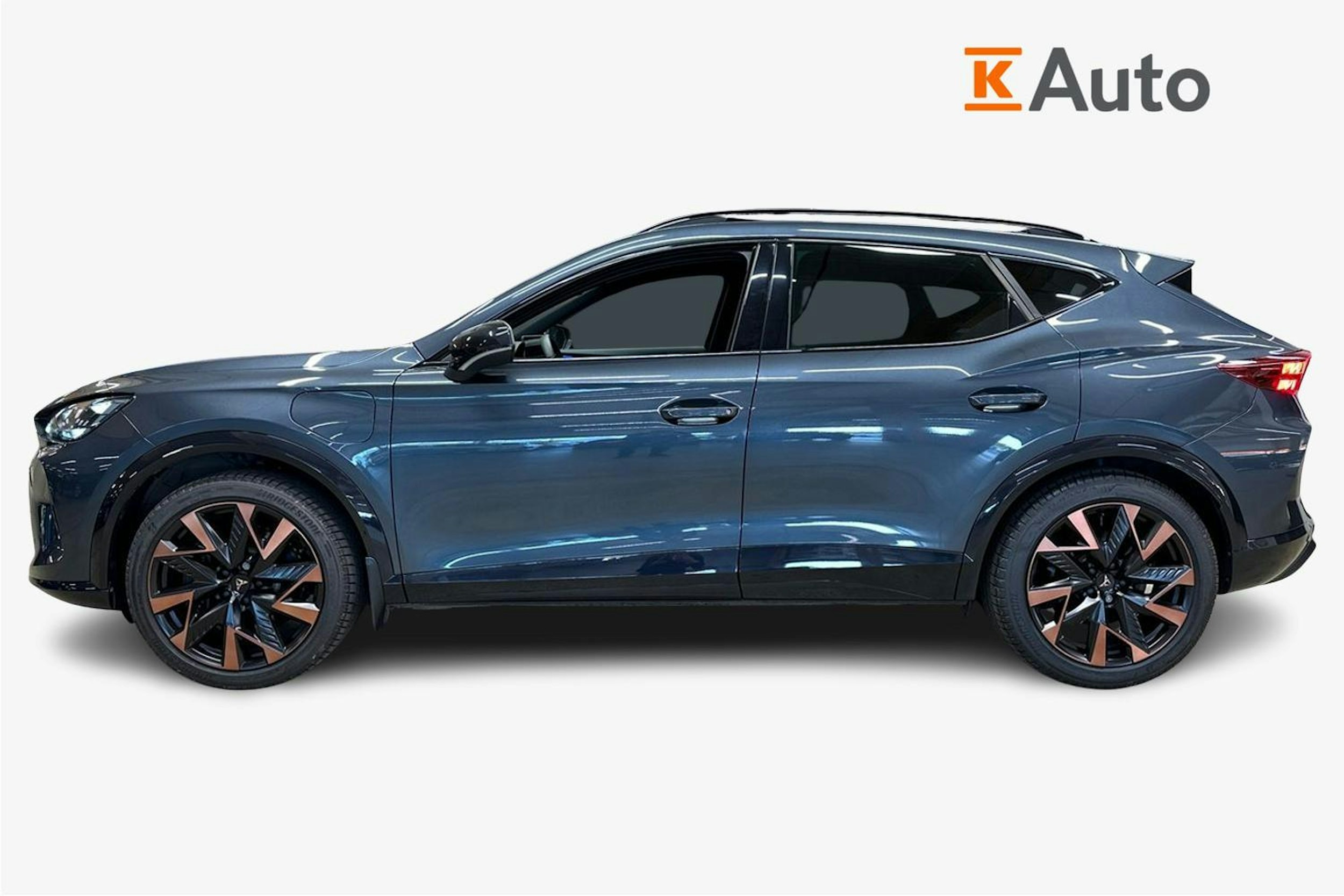 harmaa CUPRA Formentor 2025 kuva 6.