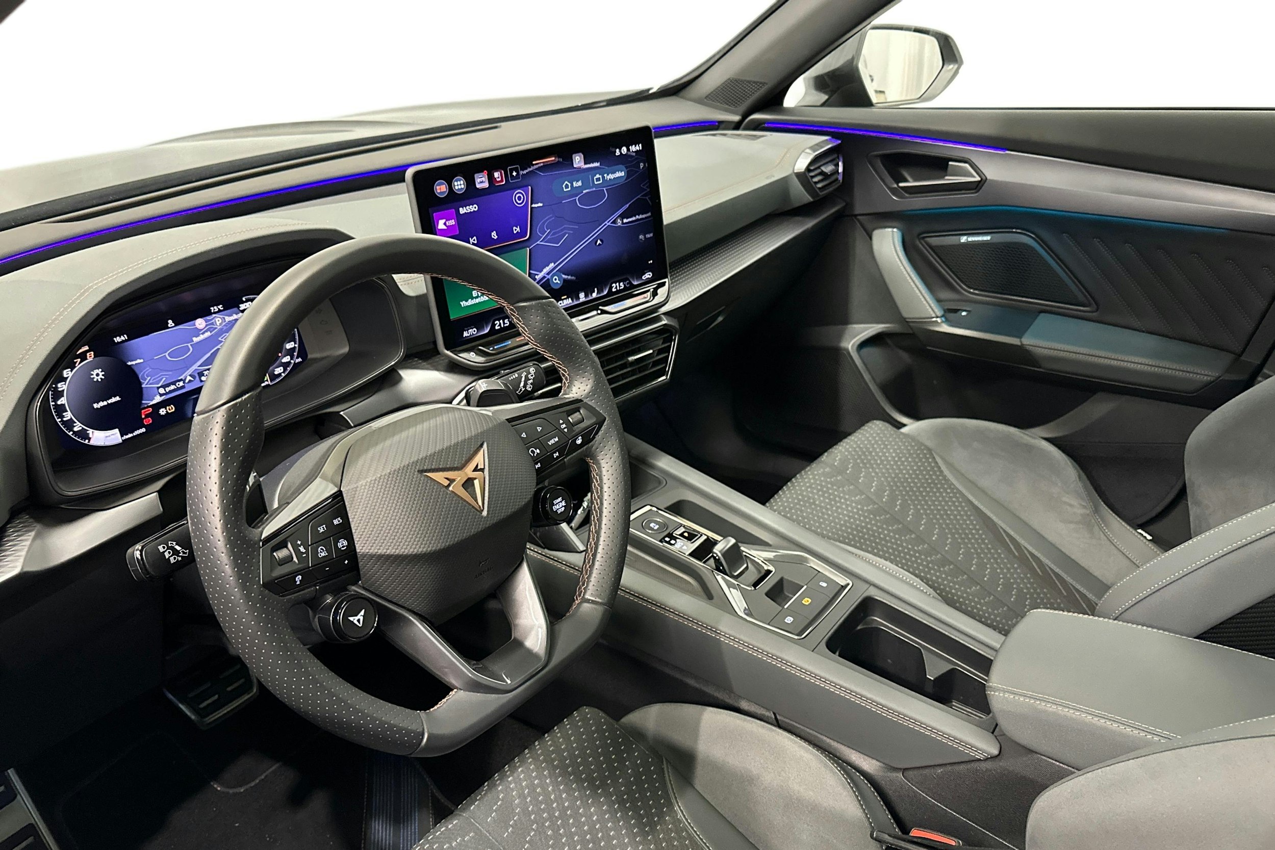 met. musta CUPRA Formentor 2025 kuva 6.