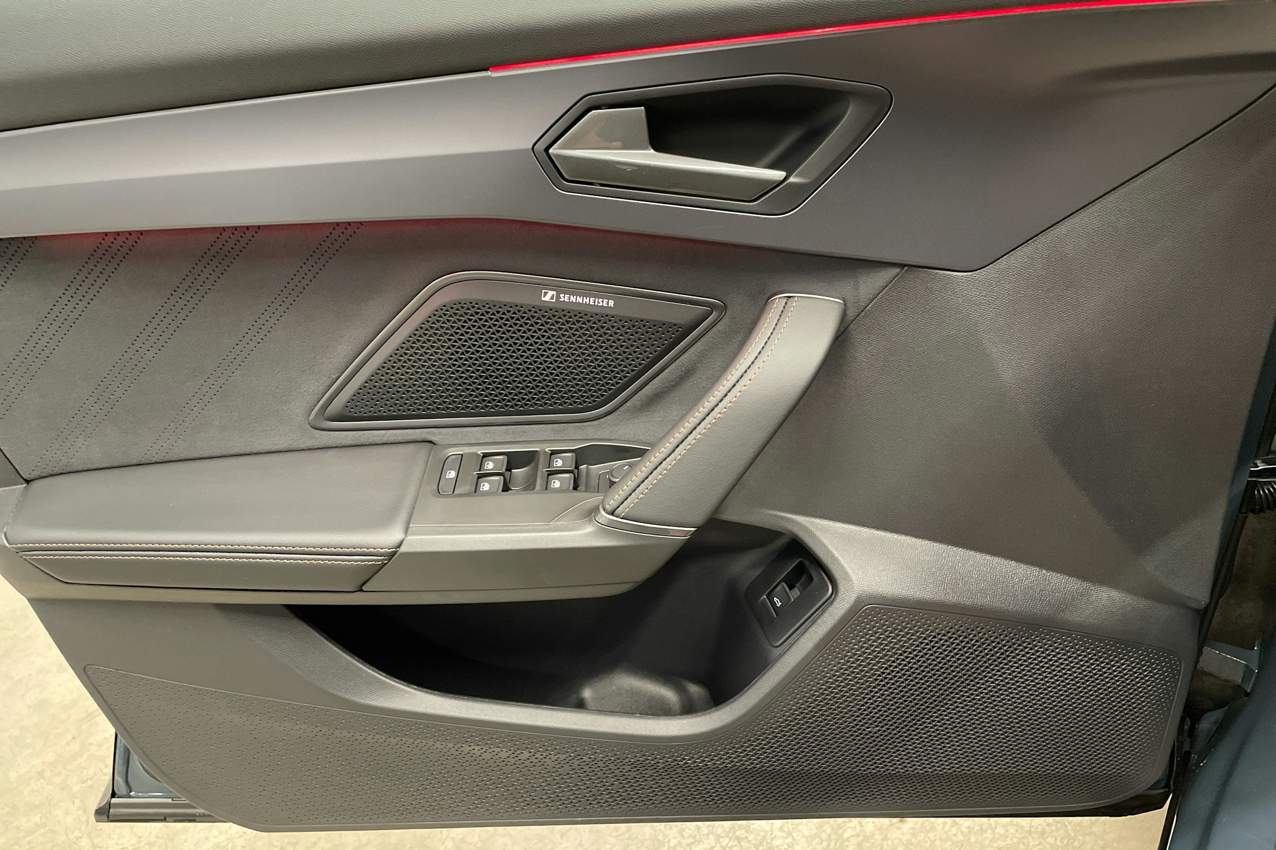 sininen CUPRA Formentor 2025 kuva 15.