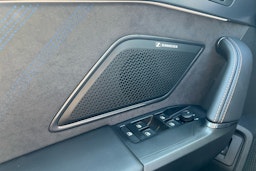 musta CUPRA Formentor 2025 kuva 11.