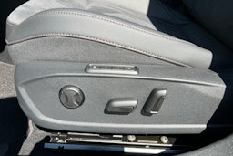 musta CUPRA Formentor 2025 kuva 13.