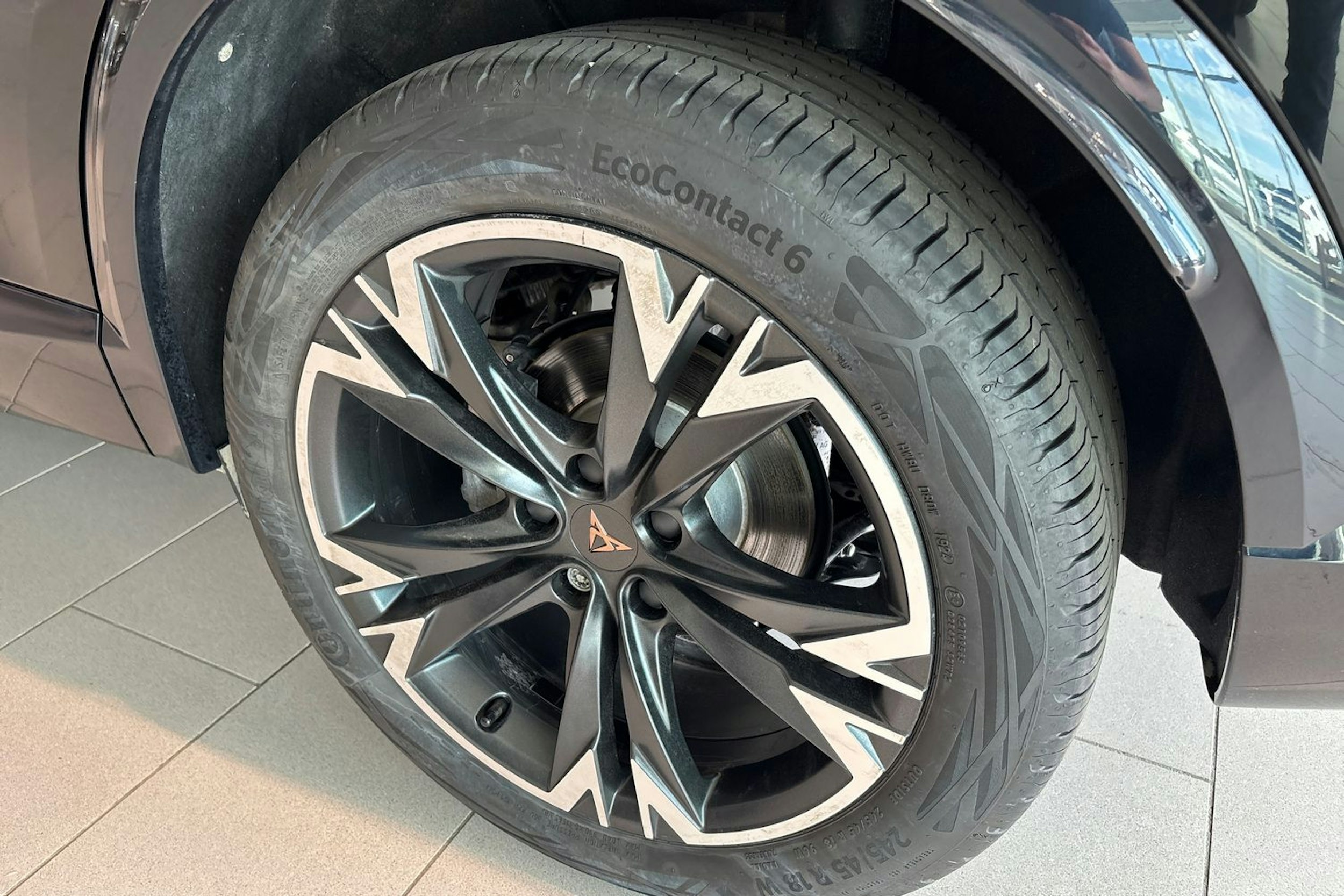 Musta CUPRA Formentor 2025 kuva 10.
