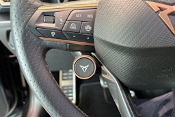 Musta CUPRA Formentor 2025 kuva 13.