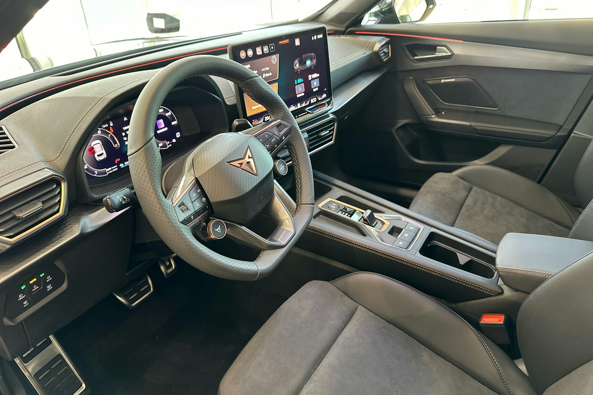met. harmaa CUPRA Formentor 2024 kuva 6.
