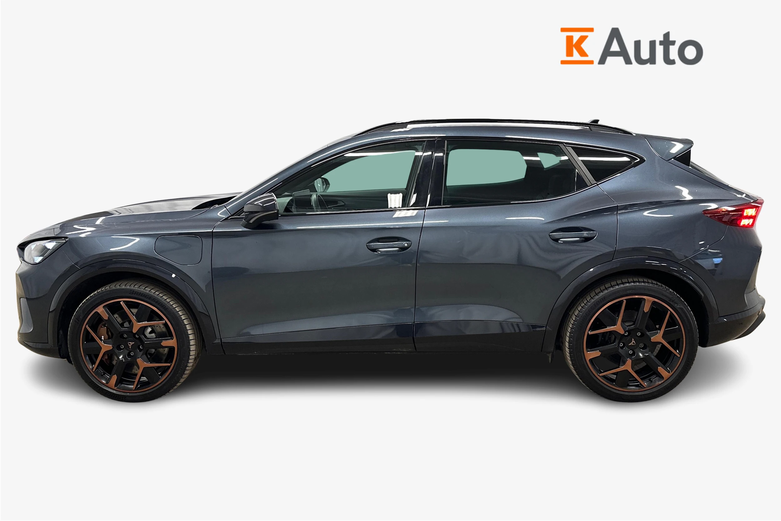 harmaa CUPRA Formentor 2025 kuva 5.