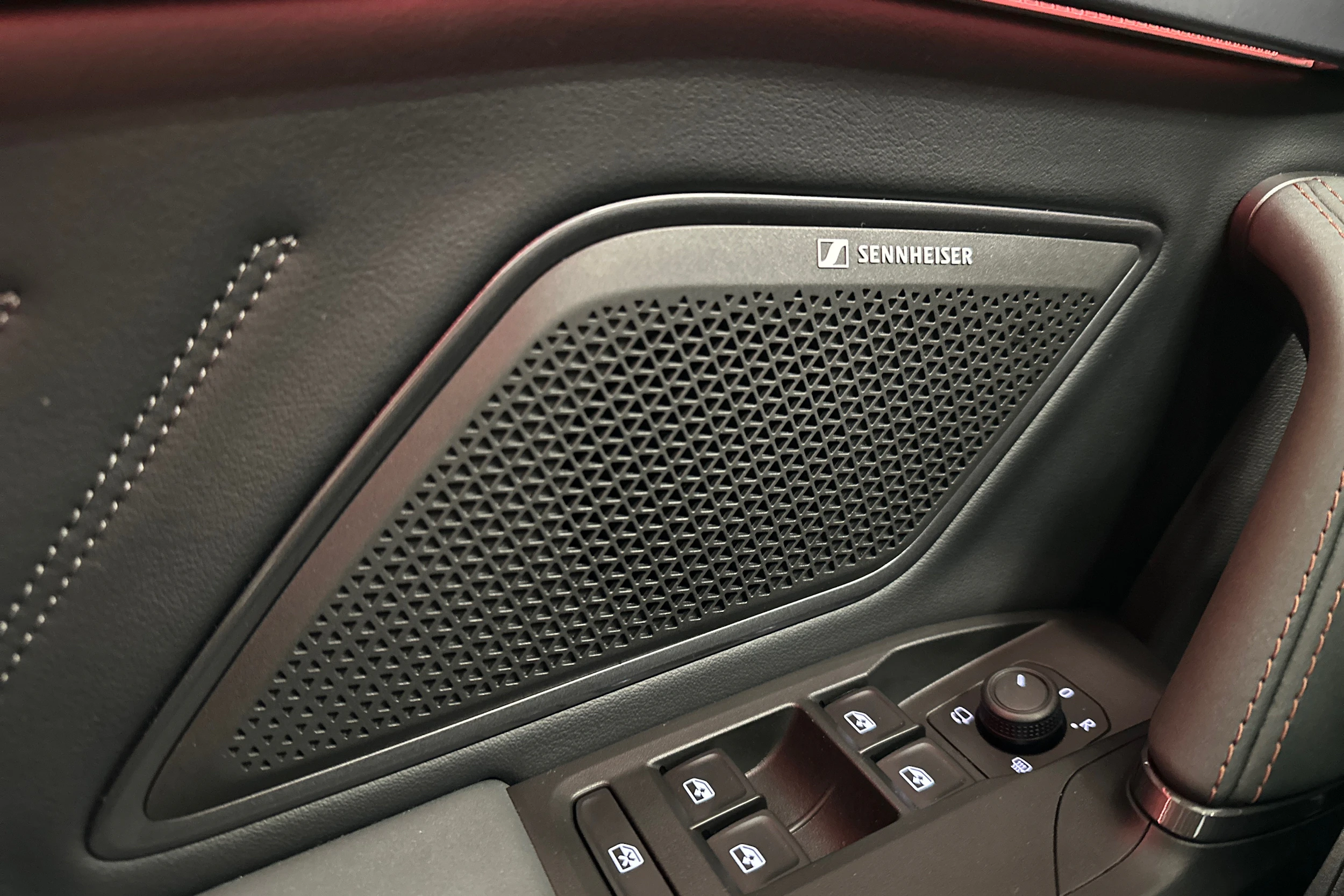 harmaa CUPRA Formentor 2025 kuva 15.