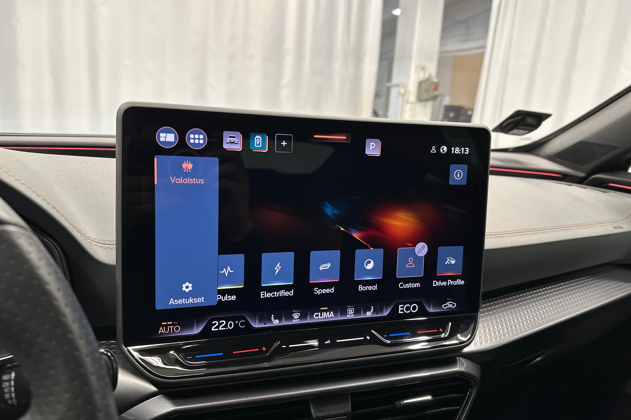 harmaa CUPRA Formentor 2025 kuva 23.