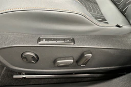 harmaa CUPRA Formentor 2025 kuva 30.