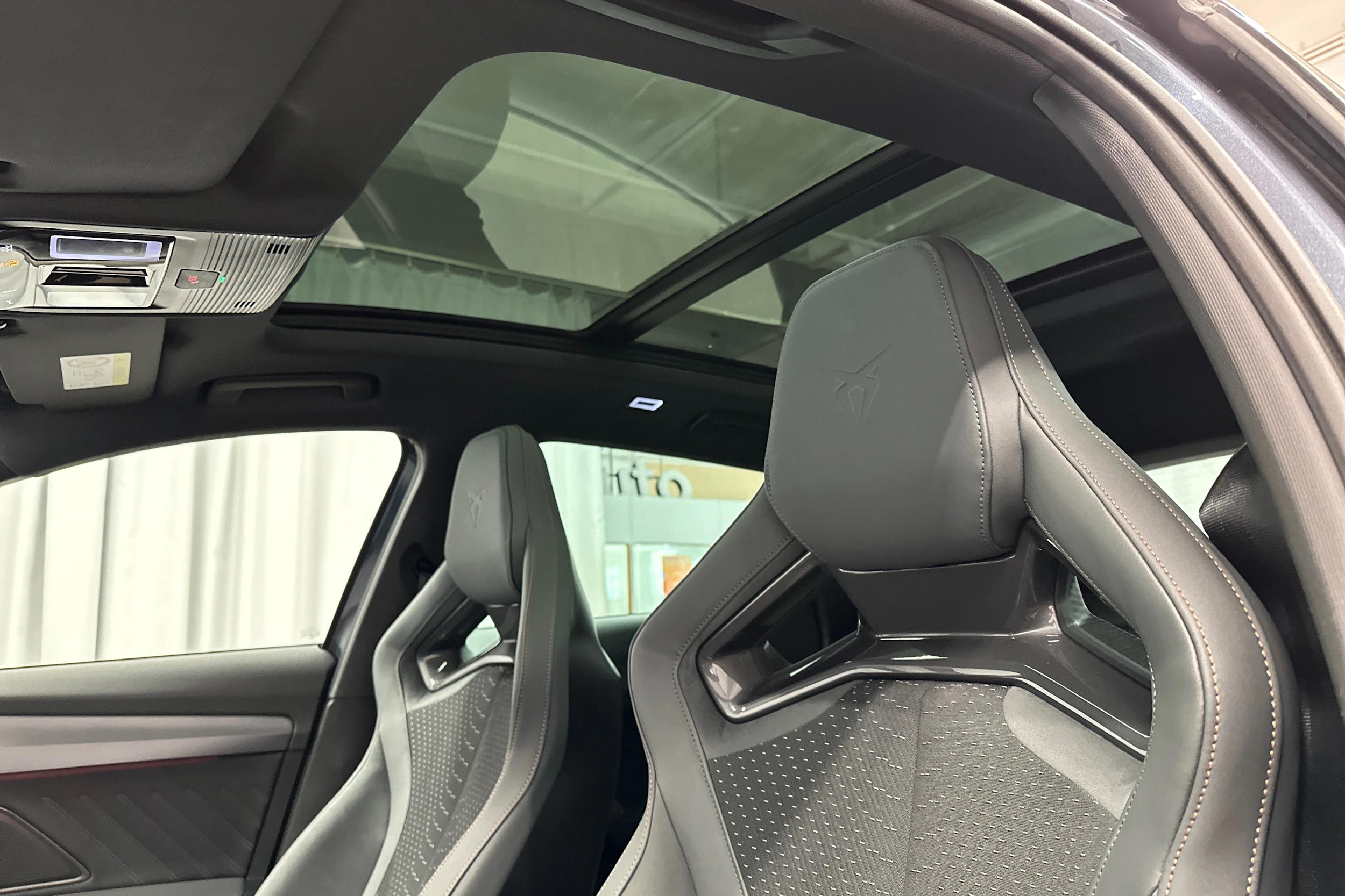 harmaa CUPRA Formentor 2025 kuva 31.