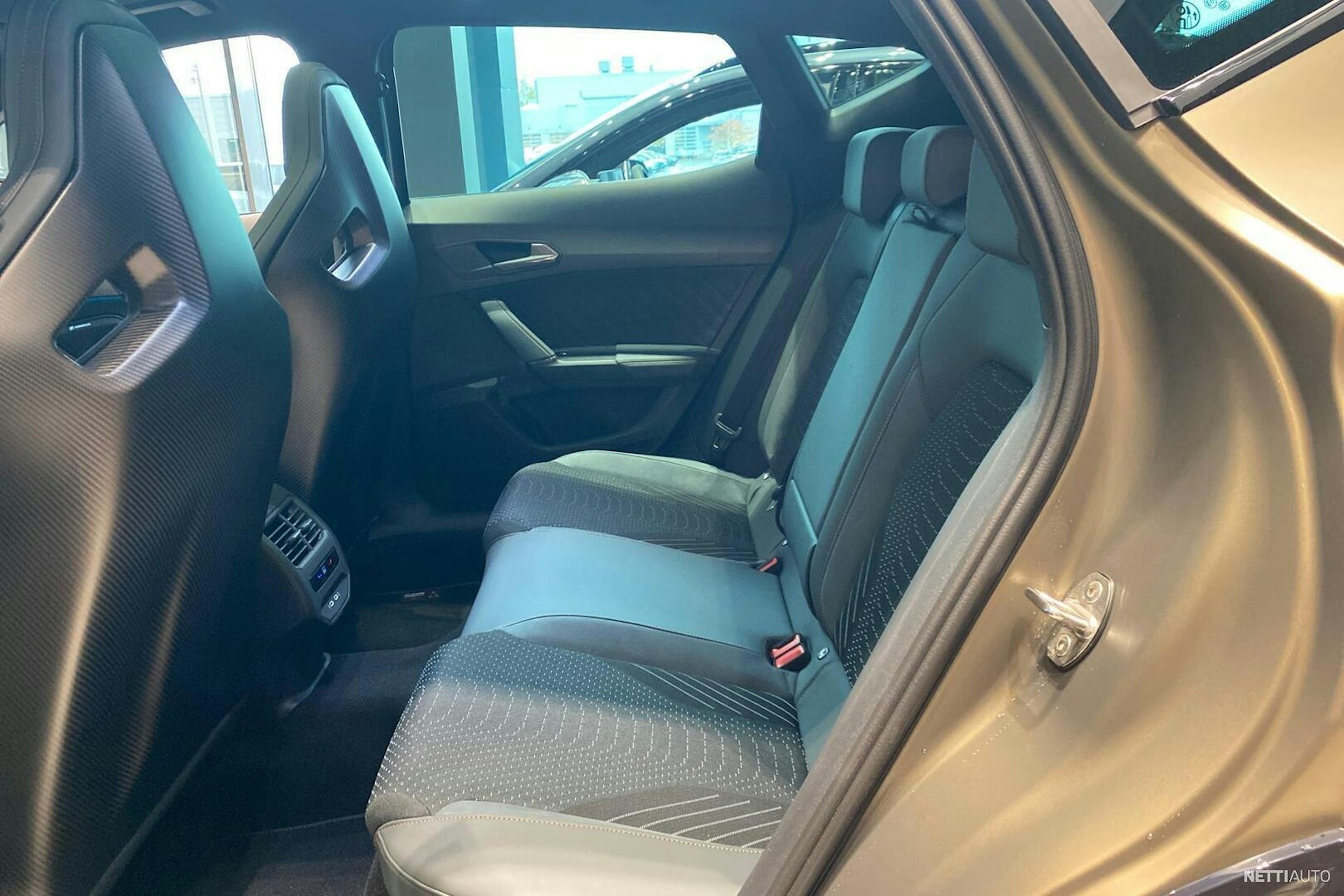 ruskea (beige) CUPRA Formentor 2025 kuva 9.