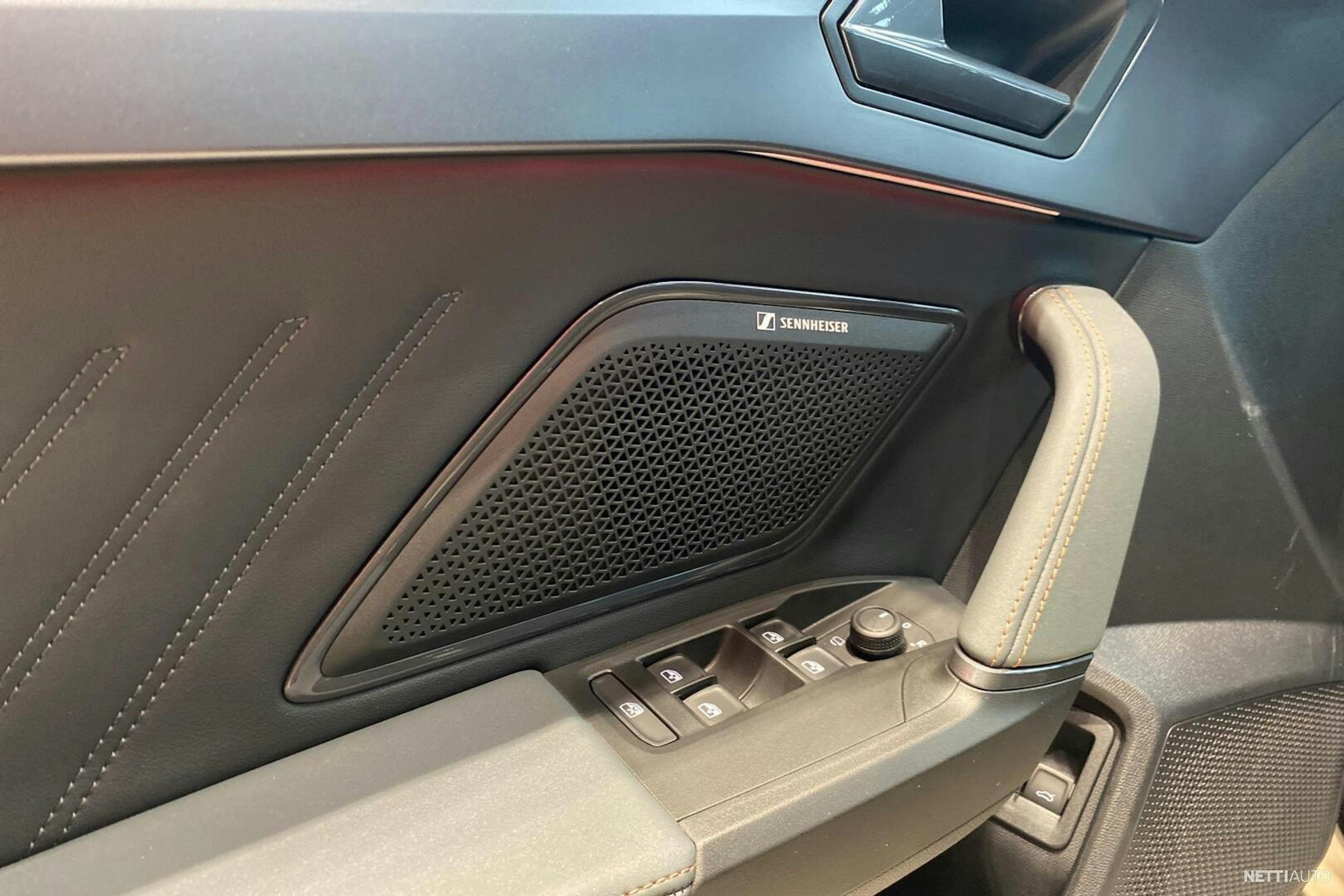 ruskea (beige) CUPRA Formentor 2025 kuva 10.