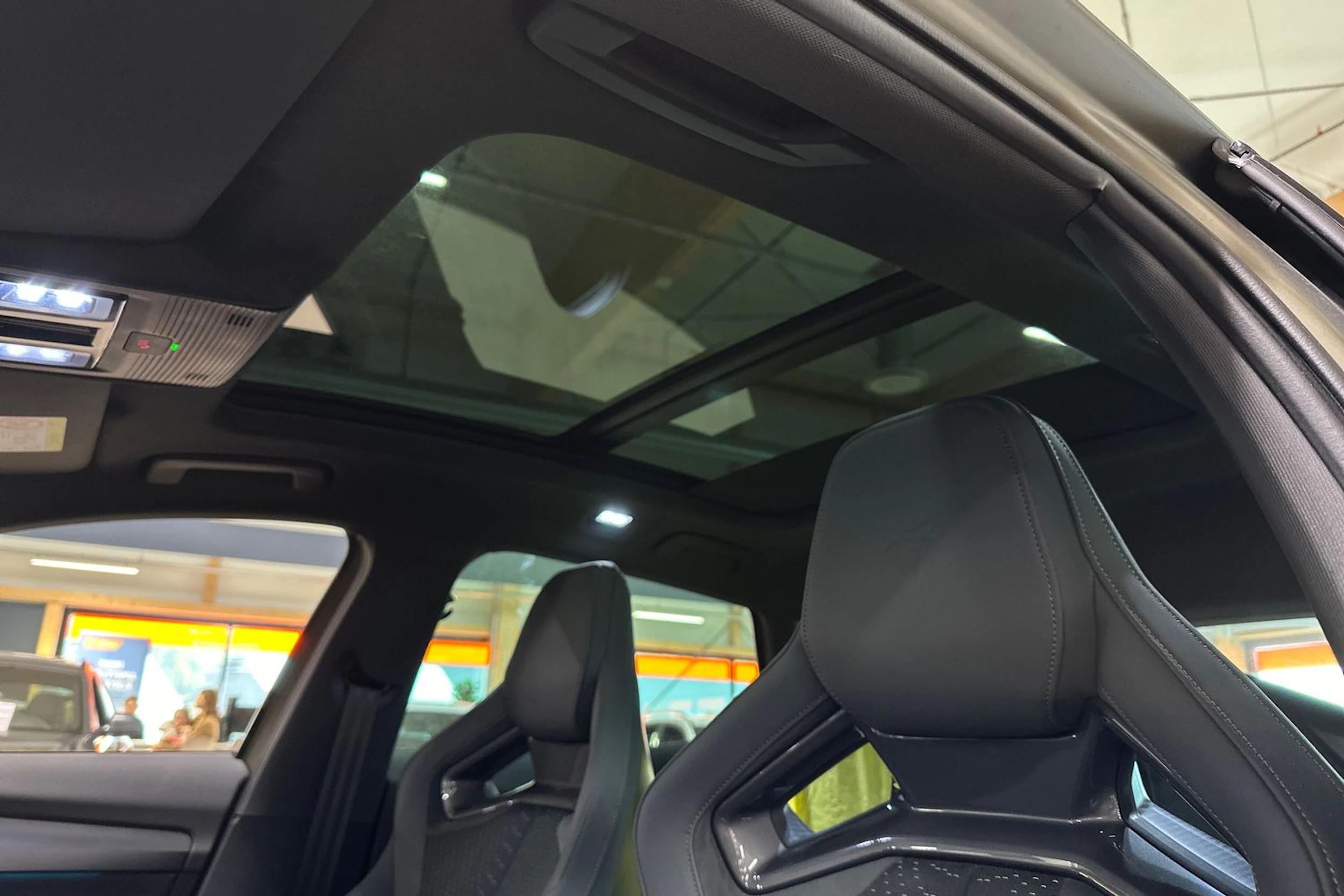 ruskea (beige) CUPRA Formentor 2025 kuva 5.