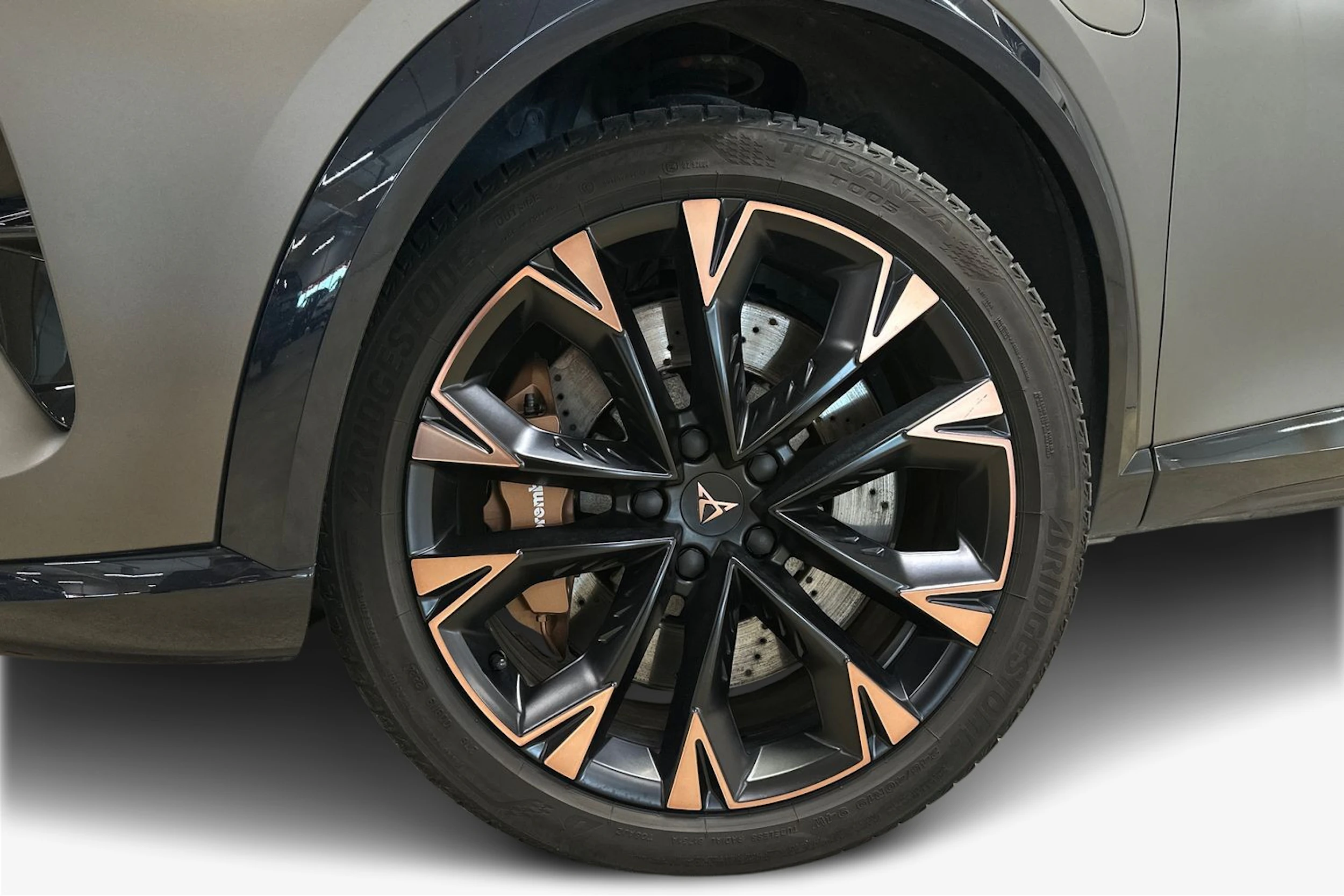 ruskea (beige) CUPRA Formentor 2025 kuva 9.