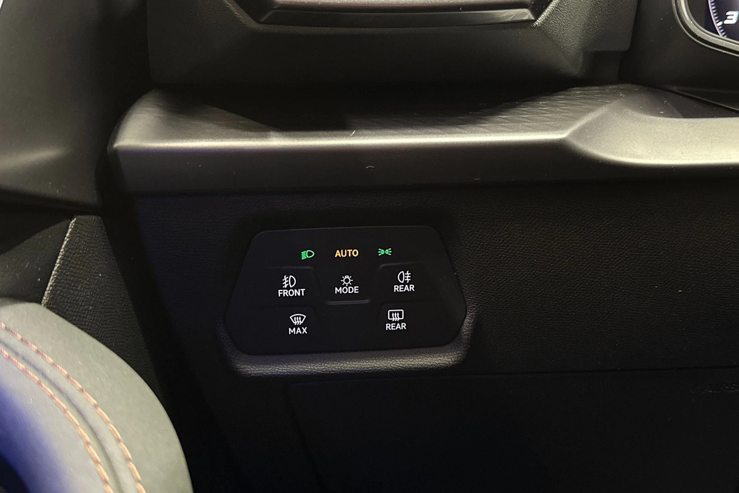 ruskea (beige) CUPRA Formentor 2025 kuva 28.